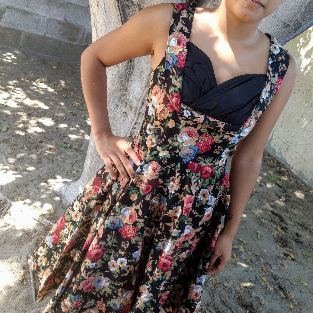 ♻️ DONATING SOON🍸 4/$28 Lindy Bop pin-up Dress 🍸